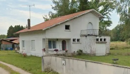 Maison 5 chambres avec garage et grand terrain