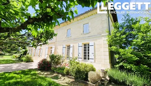 Magnifique maison de 5 chambres avec dépendances, garage et piscine et un jardin de 1,3 hectares 