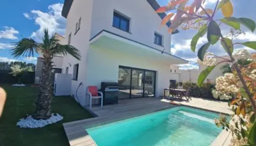 Villa 5 pièces 140 m² 