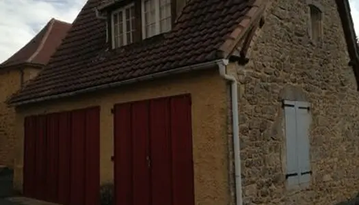 GARAGE à REILHAGUET (LOT) 