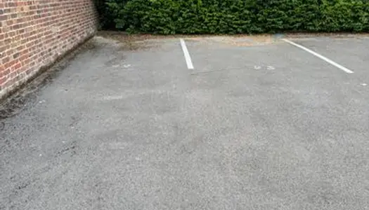 2 places de parking hyper centre 