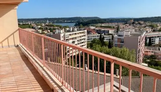 A LOUER T6 appartement parfait état ISTRES, clim, terrasse, parking