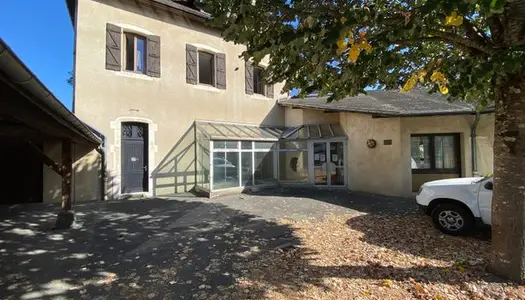 Maison 5 pièces 252 m² 