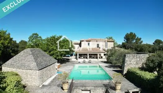 Grande Bastide de prestige en pierre avec Piscine