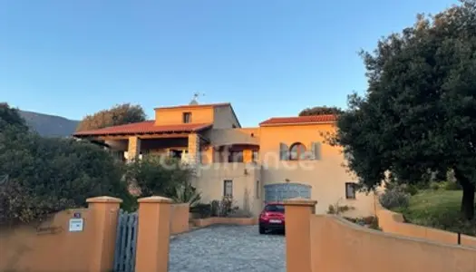 Dpt Corse (20), à vendre OLMETO très belle villa de 160 m2, garage de 80 m2, terrain plat 2168 m2