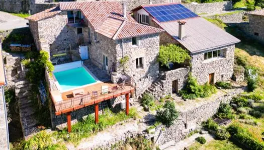 Maison avec gîtes en Ardèche 