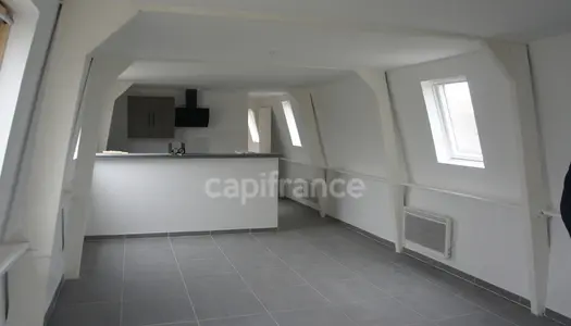 Dpt Nord (59), à vendre ROUBAIX-centre-gare  immeuble 8 Lots du T3 au studio + 8 places de parking 