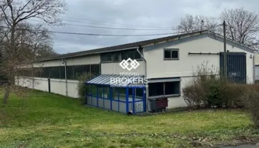 Local commercial 834 m² 