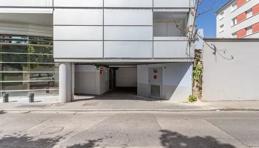 Parking 14 m² 
