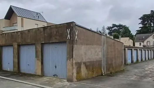 Parking/box Orléans 