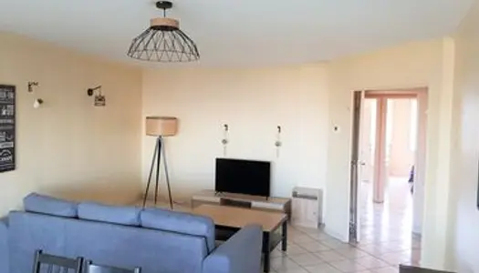 Appartement 87m² avec balcon, près Tram T2 Bachut et T6 