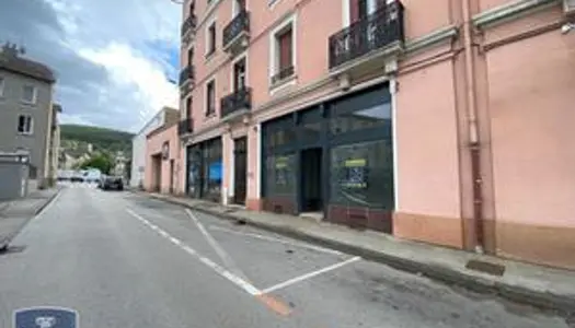 Local commercial 75 m² 