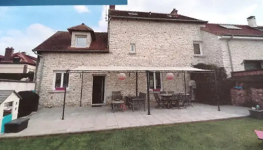 Maison 4 pièces 140 m²