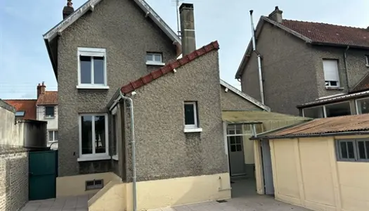 Nouveaute Maison Proche Du Centre Ville D'abbeville Avec Garage Et Jardin 