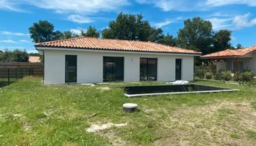 Maison individuelle avec piscine vielle saint girons 