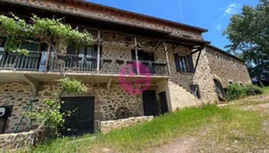 Maison 7 pièces 240 m² 