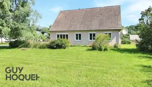 Broglie, 10/12 minutes de la gare de Bernay, dans un petit hameau 