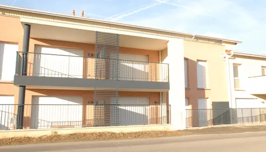 Location Appartement 65 m² à Simandres 946 € CC /mois