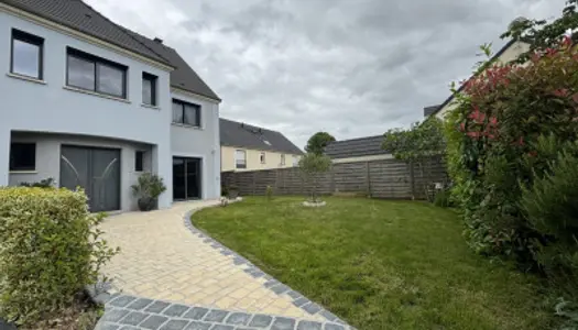 Maison 7 pièces 208 m² 