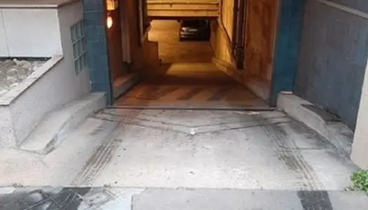 Emplacement parking sous sol rue bellevue 