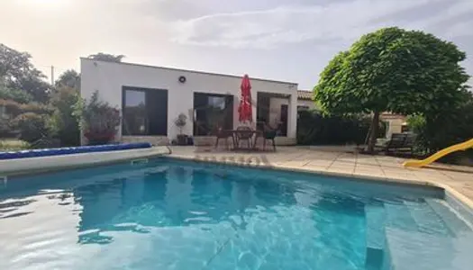 Maison de plain pied avec piscine 