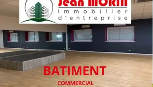 Bâtiment commercial de 1 500 m² proche VALENCE SUD