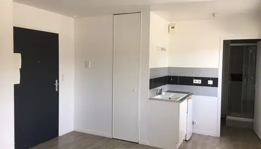 Studio 1 pièce 21 m² 