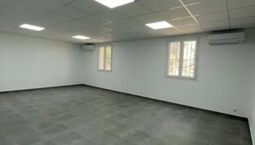 Bureaux 1 pièce 59 m²