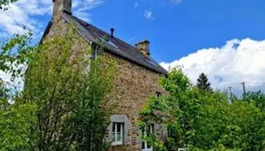 Ensemble immobilier de 2 maisons sur un terrain d'environ 5000m2 