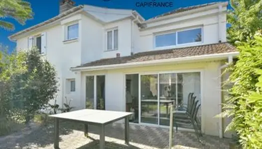 Maison 6 pièces 159 m² 