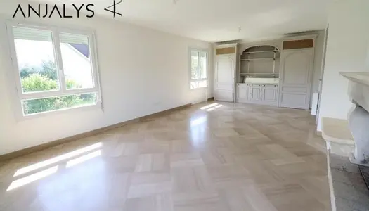 Maison 6 pièces 141 m² 