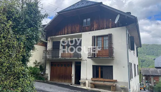 VENTE : maison de village avec jardin et garage à VILLARD LEGER 