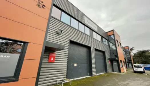 Local commercial 839 m² 
