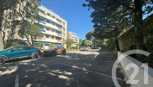 Parking - Garage Location Marseille 9e Arrondissement   80€
