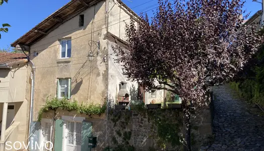 Vente Maison 145 m² à Confolens 99 000 €