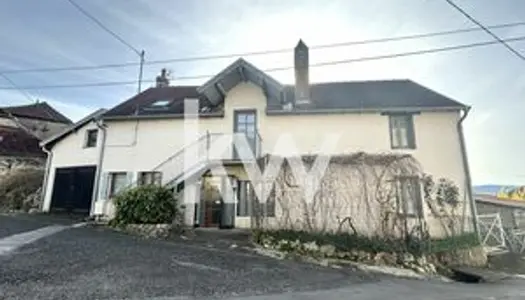 EN EXCLUSIVITE - SAINT-VIT - Maison Atypique T5 à rénover de