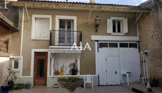 Vente Maison de ville 136 m² à Villefagnan 96 300 €