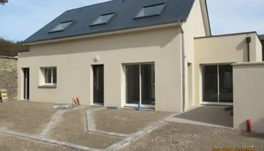 A LOUER à SERQUEUX MAISONS NEUVES DE 4 PIECES AVEC TERRASSE ET 2 PLACES DE PARKING 