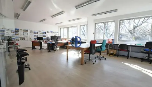 Bureau 466 m²