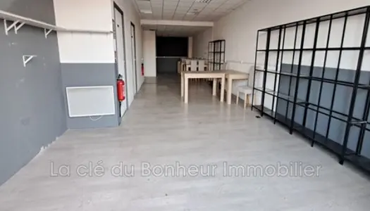 Bureau 83 m² 