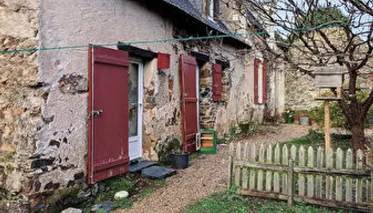 Maison ancienne a vendre dans un hameau prise de Denee a 20 minutes au Sud d'Angers