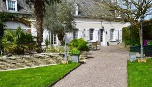 Maison 8 pièces 255 m² 