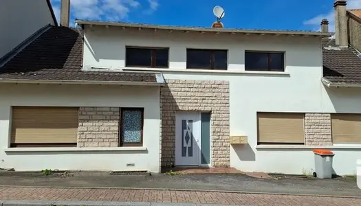 Maison 6 pièces 225 m²