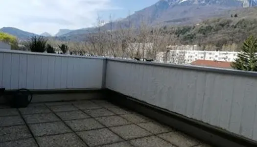 Appartement T2, terrasse vue sur le Vercors, Seyssinet, Grenoble 