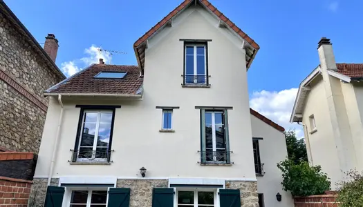 Maison 8 pièces 145 m² 