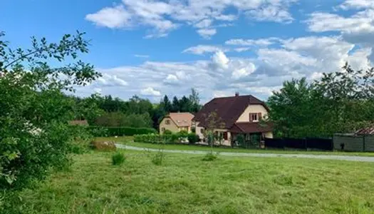 Opportunité , belle parcelle sur secteur prisé ! 