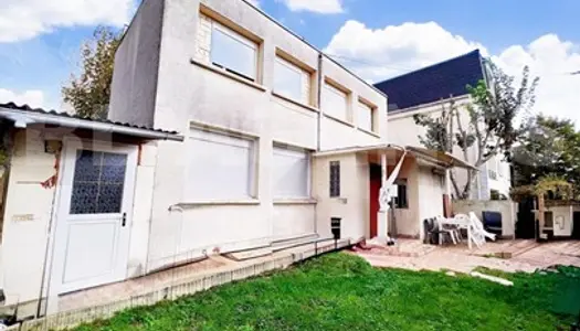 Maison 7 pièces 180 m²