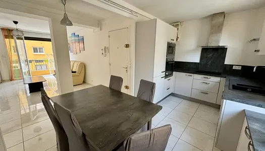 Appartement Nimes 4 pièce(s) 79.25 m2 