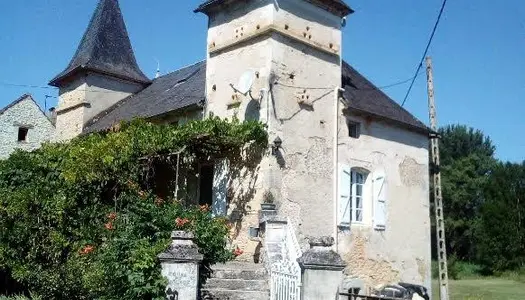 Exclusivite De Notre Agence :Belle Quercynoise Du Xviii ° Rénovée Avec Une Jolie Terrasse 