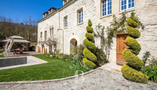 Maison 12 pièces 380 m²